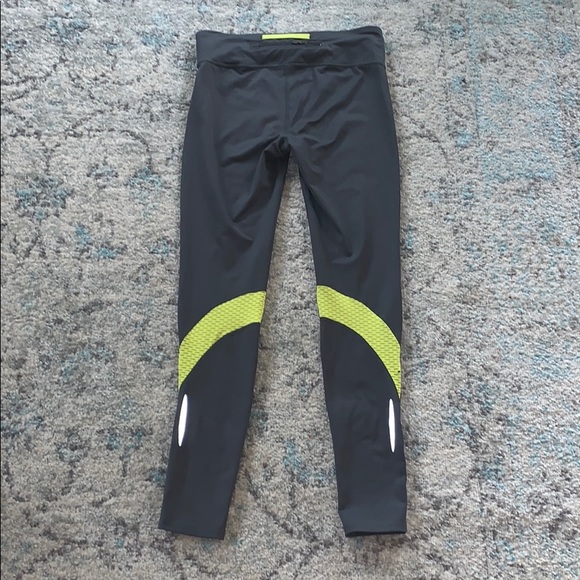Under armor leggings - Picture 5 of 8